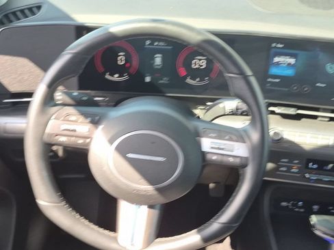 Used 2025 Hyundai Kona SEL FWD image 23
