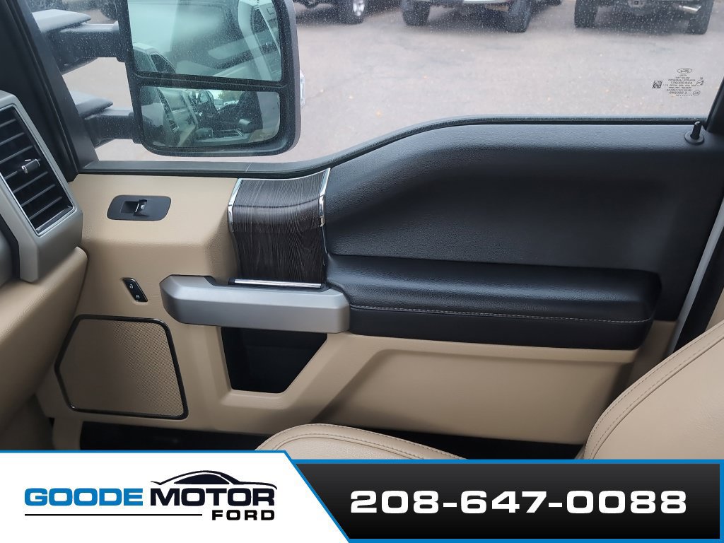 Used 2021 Ford F350 Lariat w/ Lariat Ultimate Package AWD/4WD image 16