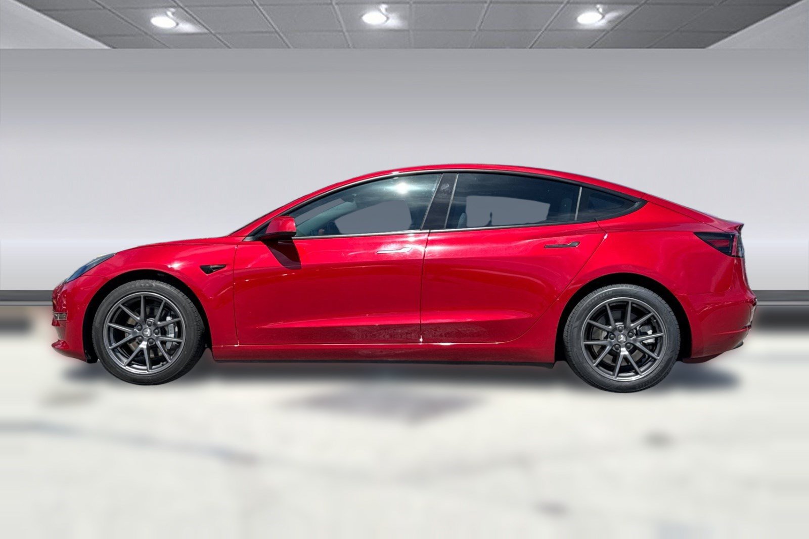 Used 2022 Tesla Model 3 RWD image 2
