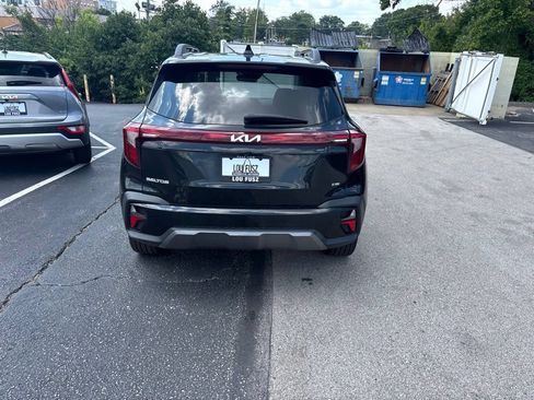 Used 2024 Kia Seltos X-Line AWD/4WD image 4