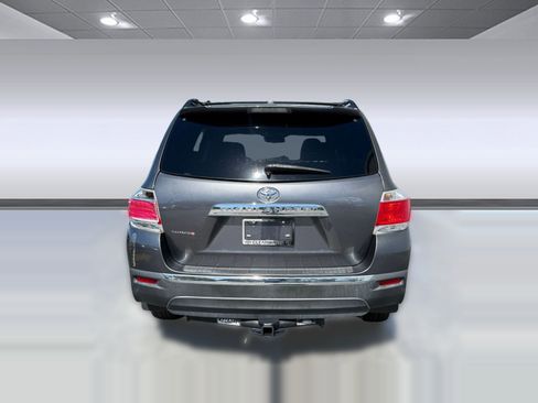 Used 2013 Toyota Highlander Limited image 9