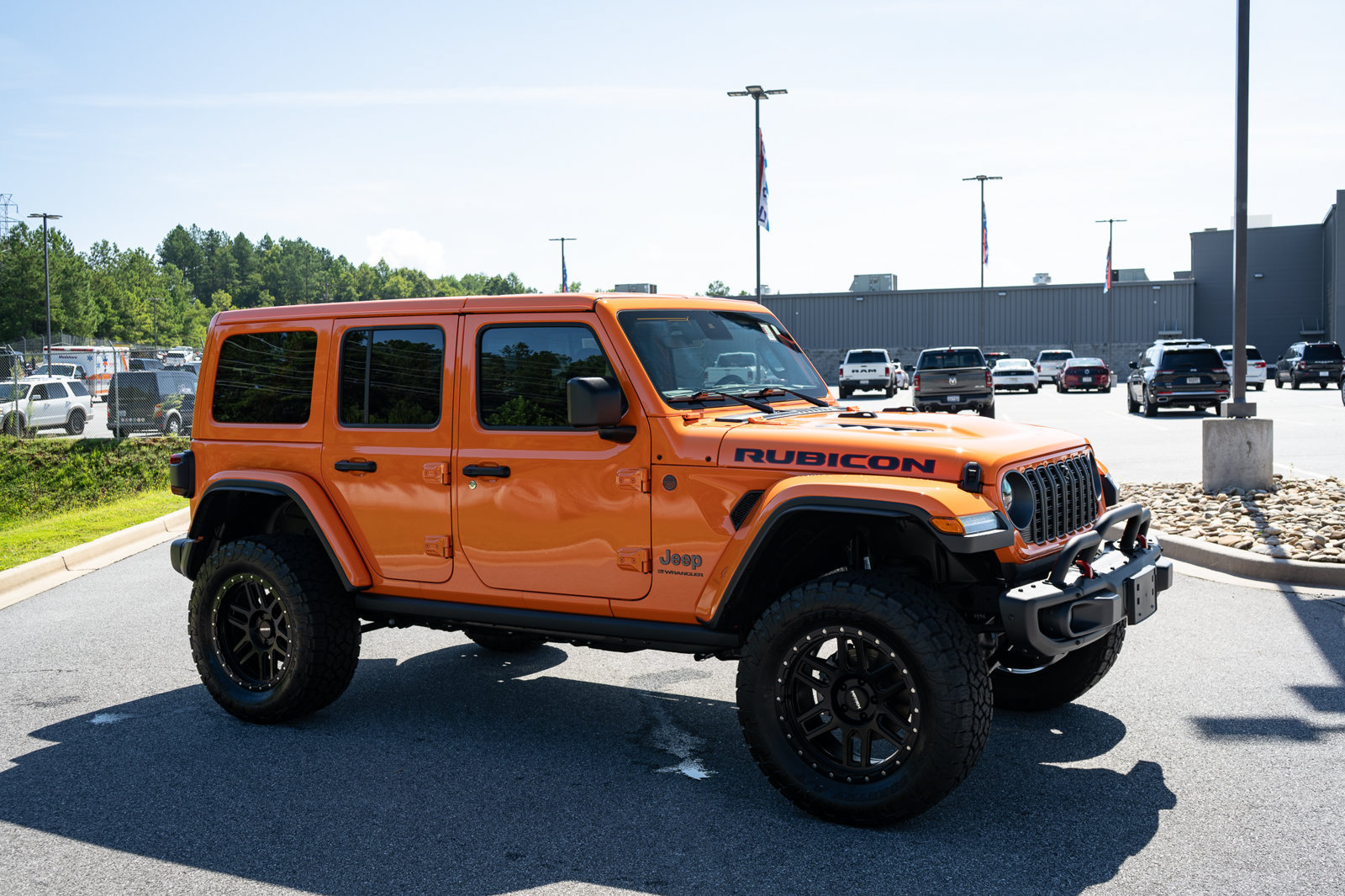 Used 2025 Jeep Wrangler Unlimited Rubicon AWD/4WD image 12