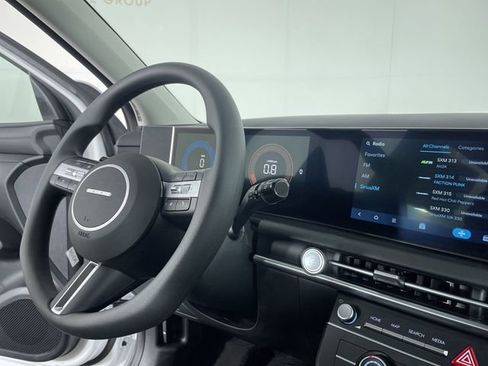 New 2026 Hyundai Tucson SE image 28