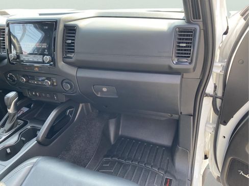 Used 2022 Nissan Frontier PRO-4X w/ Pro-4X Premium Package AWD/4WD image 37