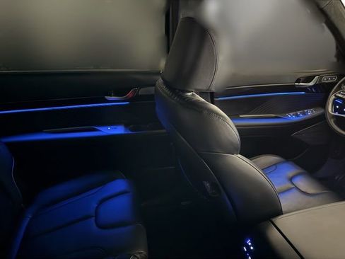 Used 2024 Hyundai Palisade Calligraphy image 50