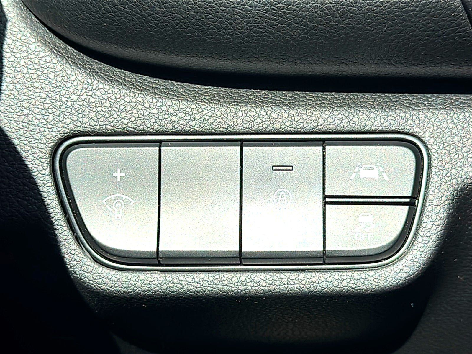 Used 2023 Kia Seltos SX AWD/4WD image 36