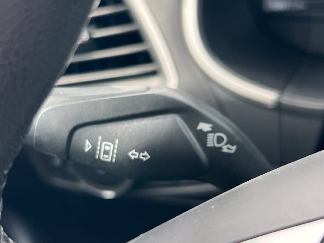 Used 2020 Ford Edge SEL w/ Convenience Package FWD image 25