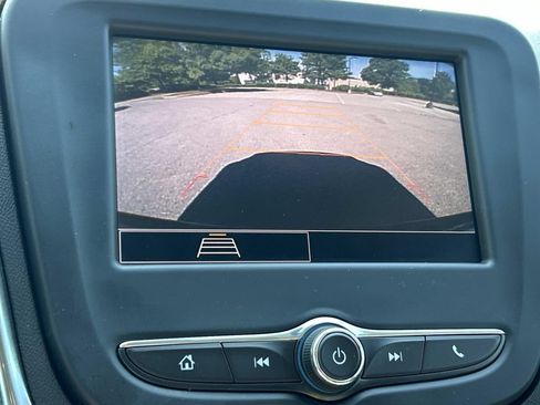 Used 2024 Chevrolet Equinox LT FWD image 36