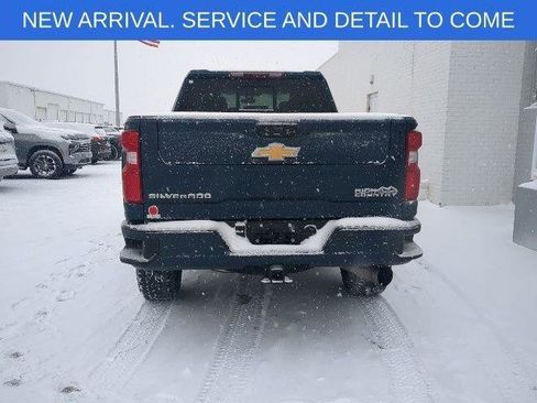 Used 2022 Chevrolet Silverado 2500 High Country w/ Z71 Off-Road Package image 5