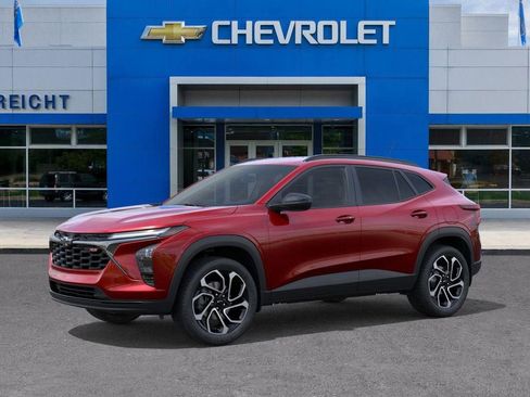 New 2026 Chevrolet Trax RS image 2