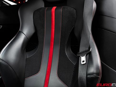 Used 2020 Ferrari F8 Tributo image 49