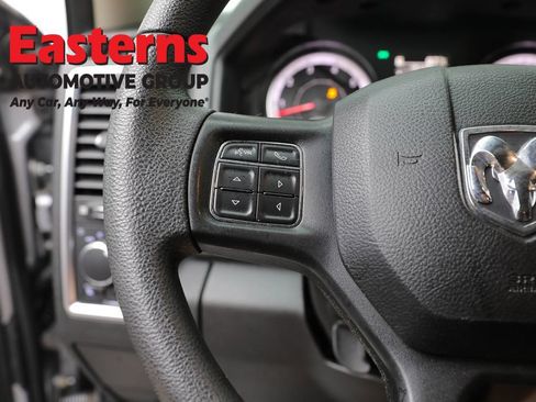 Used 2019 RAM 1500 Classic SLT AWD/4WD image 14