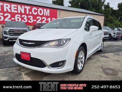 Used 2018 Chrysler Pacifica Touring-L Plus w/ Tire & Wheel Group