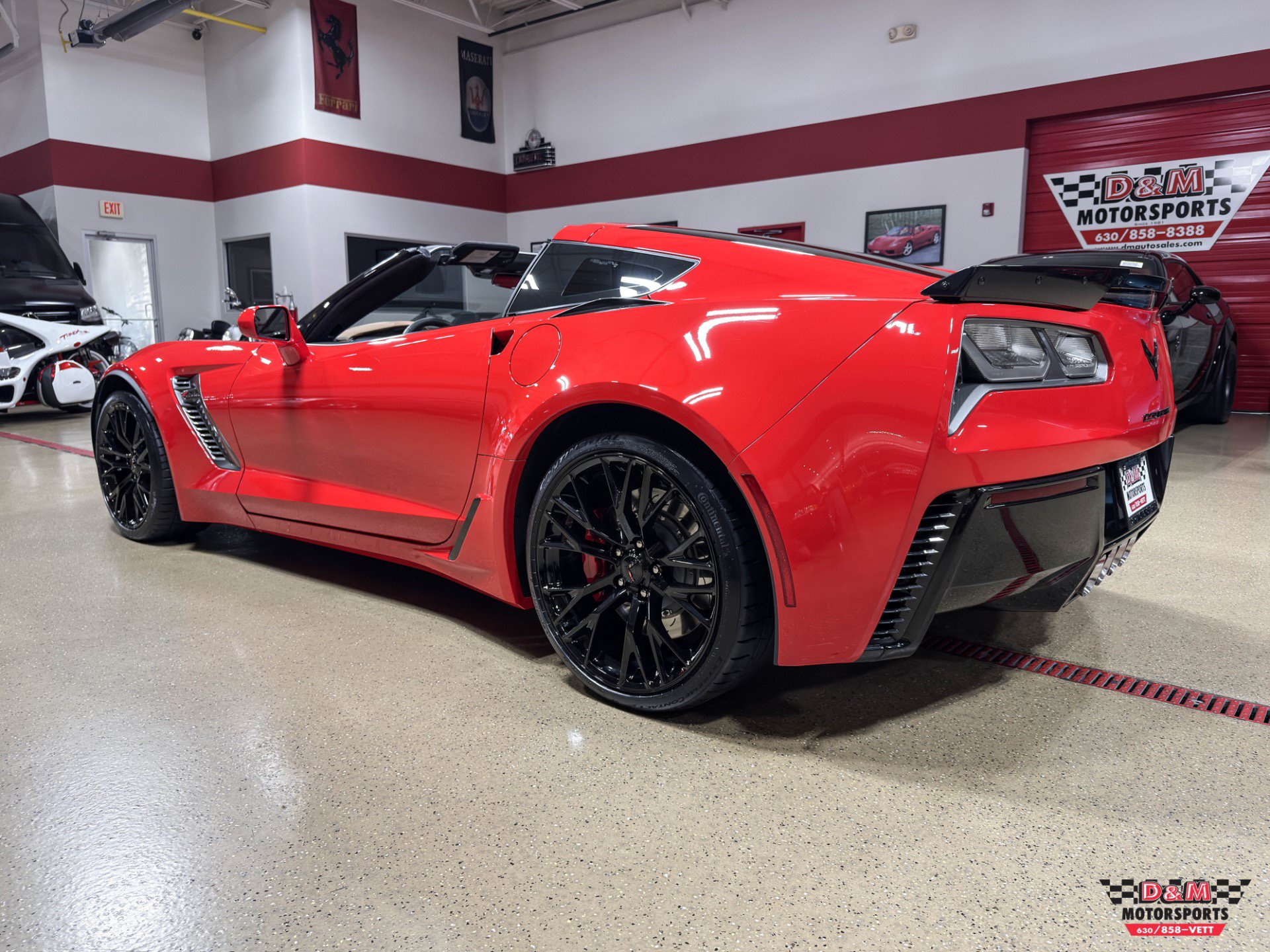 Used 2016 Chevrolet Corvette Z06 w/ 3LZ Preferred Equipment Group RWD image 3