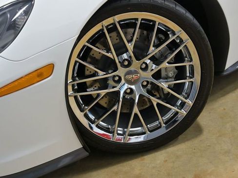 Used 2013 Chevrolet Corvette 427 w/ 1SC Preferred Equipment Group image 2