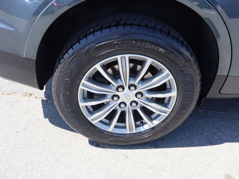 Used 2019 Cadillac XT5 Luxury AWD/4WD image 39