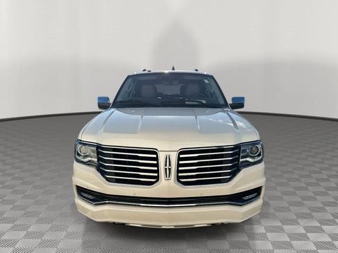 Used 2015 Lincoln Navigator 2WD image 8
