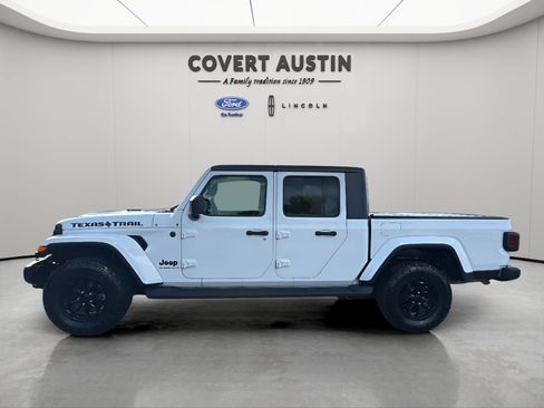 Used 2023 Jeep Gladiator Sport AWD/4WD image 2