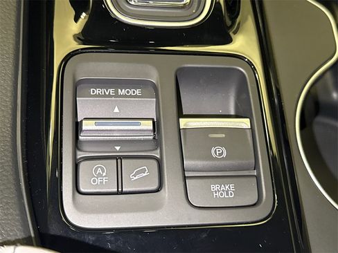 New 2025 Honda Pilot Elite image 33