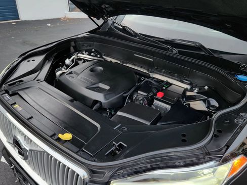 Used 2016 Volvo XC90 T6 Inscription w/ Vision Package image 23