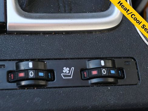 Used 2015 Toyota Highlander Limited image 15