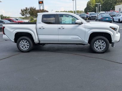 New 2026 Toyota Tacoma SR5