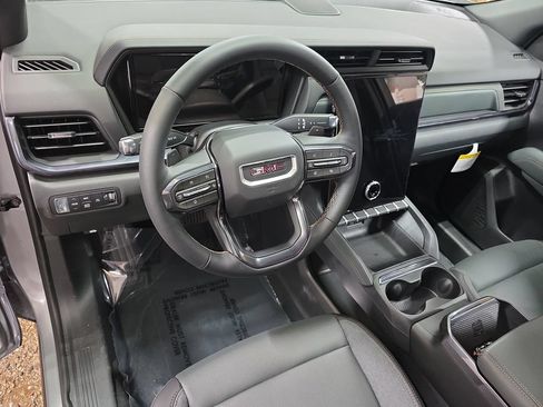 New 2026 GMC Terrain AT4 w/ Convenience Package III AWD/4WD image 16