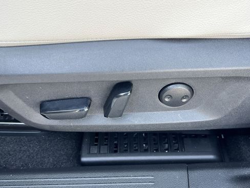 Certified 2025 Nissan Rogue SL FWD image 20