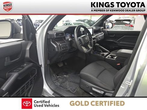 Used 2025 Toyota 4Runner SR5 AWD/4WD image 12