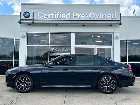 Certified 2023 BMW 760i xDrive AWD/4WD image 5