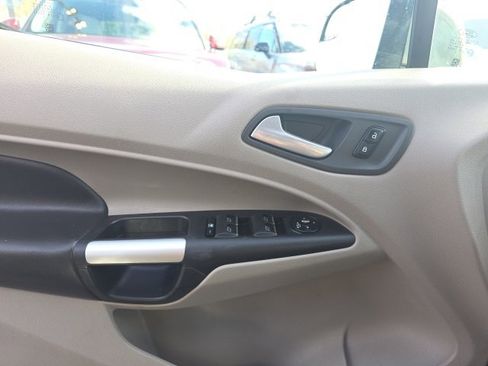 Used 2014 Ford Transit Connect Titanium image 10