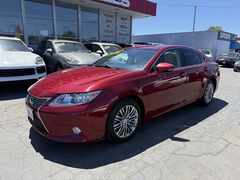 Used 2015 Lexus ES 350 w/ Premium Package FWD image 3