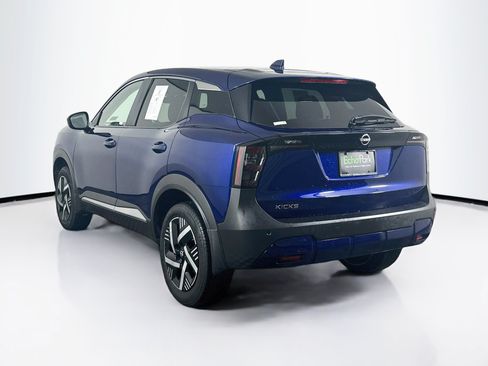 Used 2025 Nissan Kicks SV FWD image 5