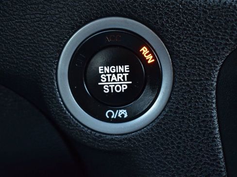 Used 2023 Dodge Charger SXT RWD image 17