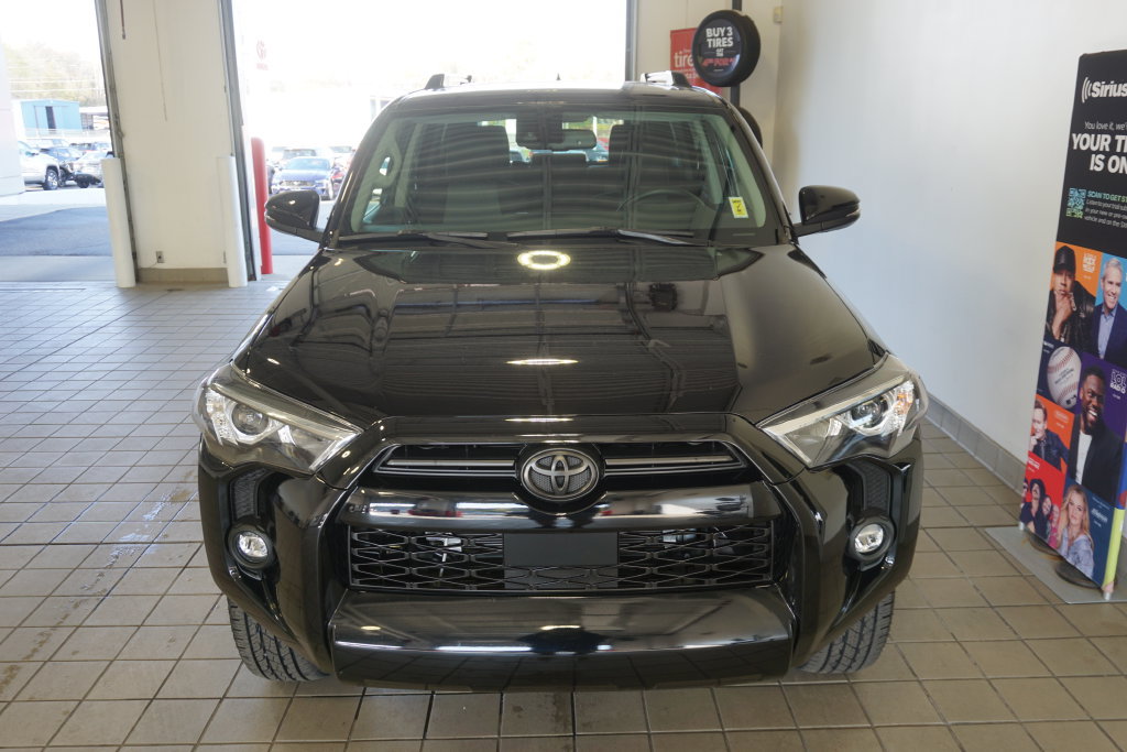 Used 2021 Toyota 4Runner SR5 Premium w/ Moonroof Package AWD/4WD image 16