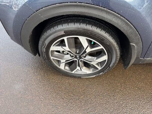 Used 2022 Kia Sportage EX w/ EX Technology Package image 32