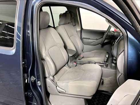 Used 2013 Nissan Frontier SV w/ SV Value Truck Pkg image 7