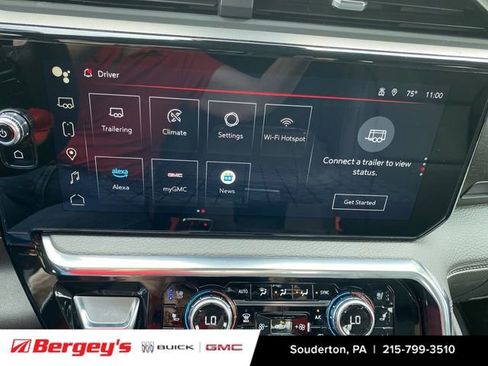 Used 2025 GMC Sierra 1500 Denali w/ Denali Reserve Package AWD/4WD image 17