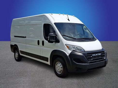 Used 2023 RAM ProMaster 2500 FWD image 3