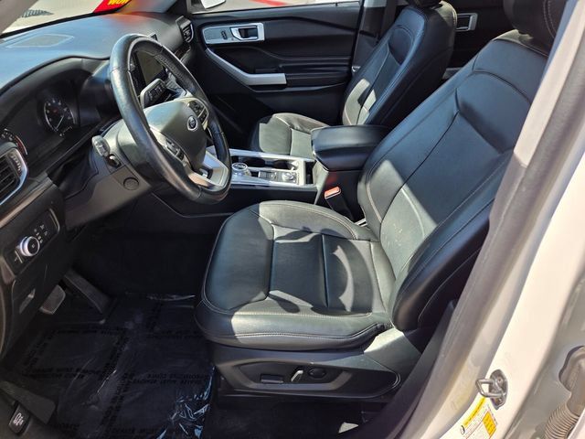 Used 2022 Ford Explorer Limited w/ Equipment Group 301A AWD/4WD image 10
