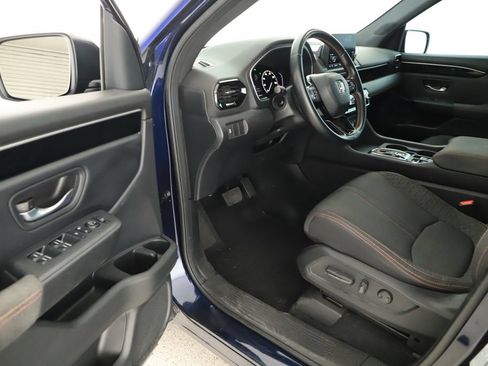 Used 2023 Honda Pilot Sport image 14