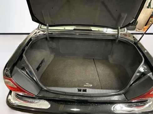 Used 1999 Jaguar XJ8 image 26