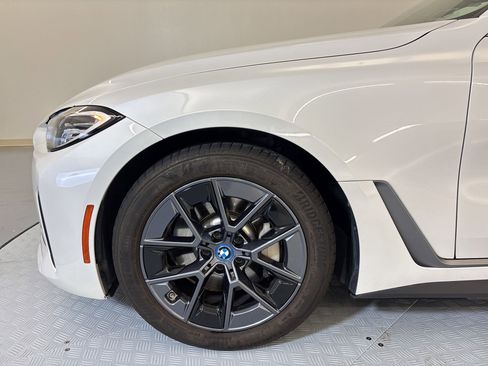 Used 2023 BMW i4 eDrive40 w/ Premium Package image 11
