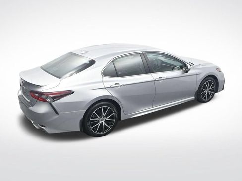 Used 2022 Toyota Camry SE FWD image 33