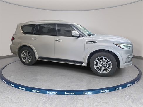 Used 2018 INFINITI QX80 4WD w/ Driver Assistance Package image 5