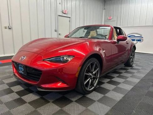 Used 2020 MAZDA MX-5 Miata RF Grand Touring RWD image 6