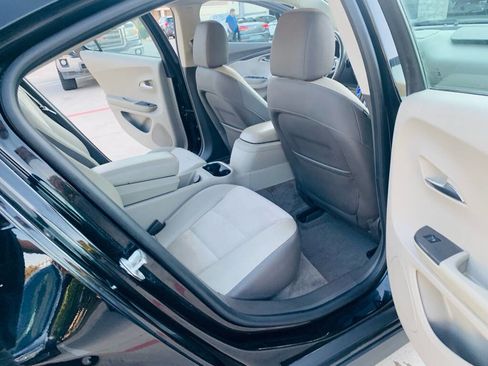 Used 2014 Chevrolet Volt Premium w/ Premium Trim Package image 20