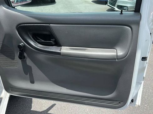 Used 2005 Ford Ranger XL RWD image 24