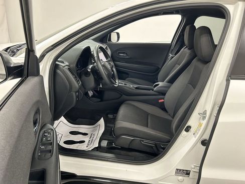 Used 2021 Honda HR-V Sport image 9