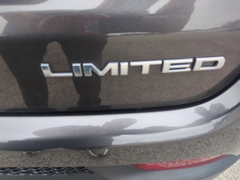 Used 2022 Jeep Compass Limited AWD/4WD image 32